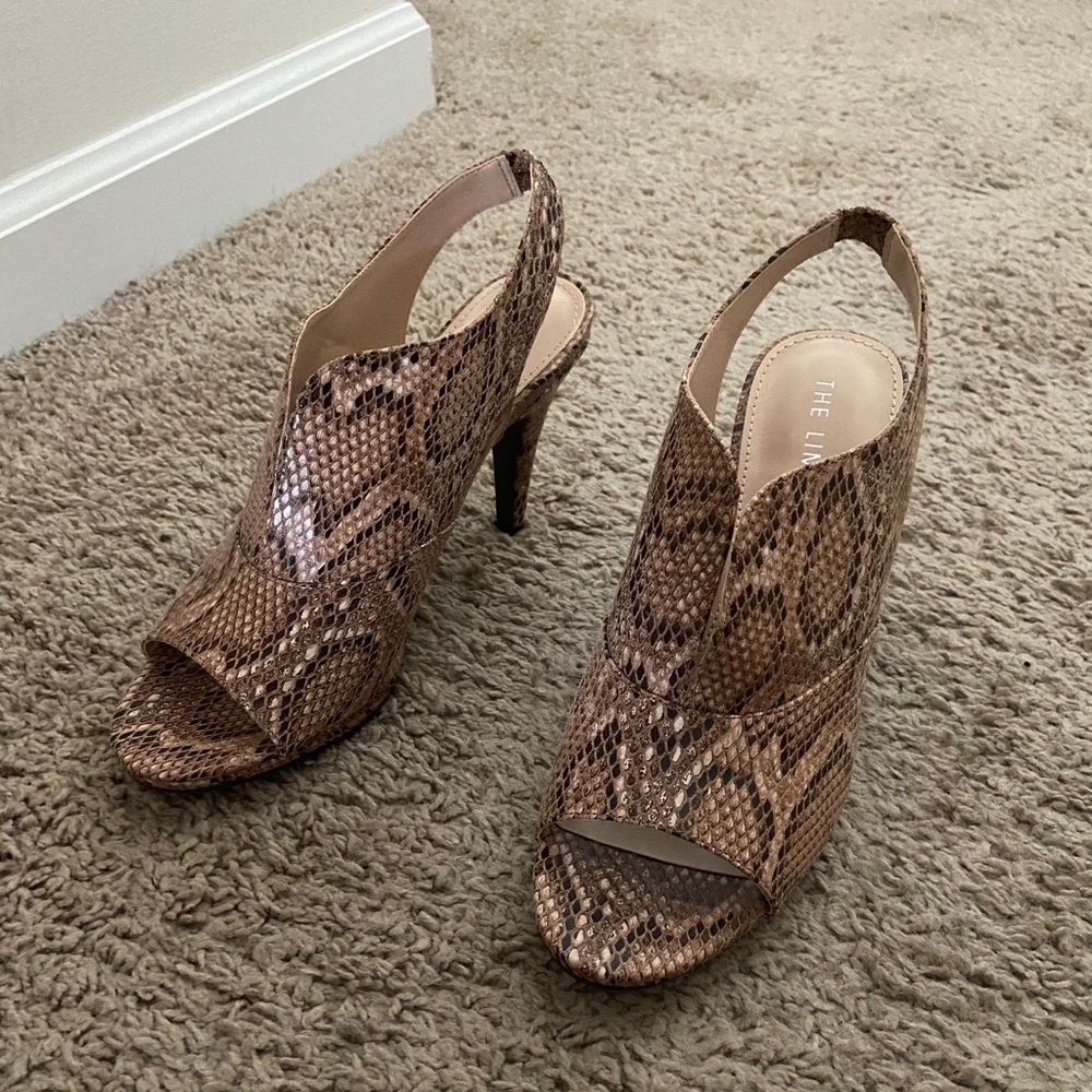 SALE!The Limited snakeskin heels